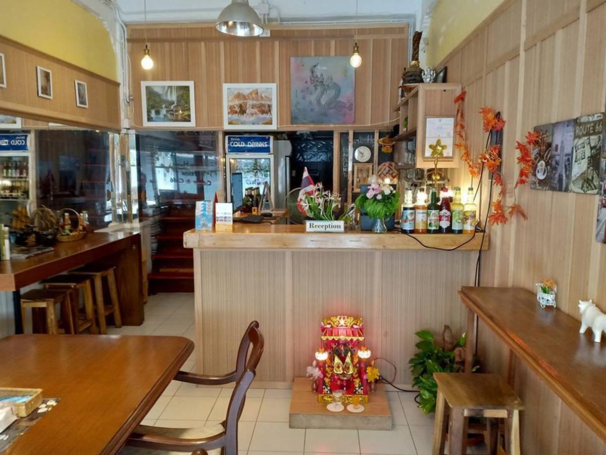 Santo House Hotel Bangkok Kültér fotó