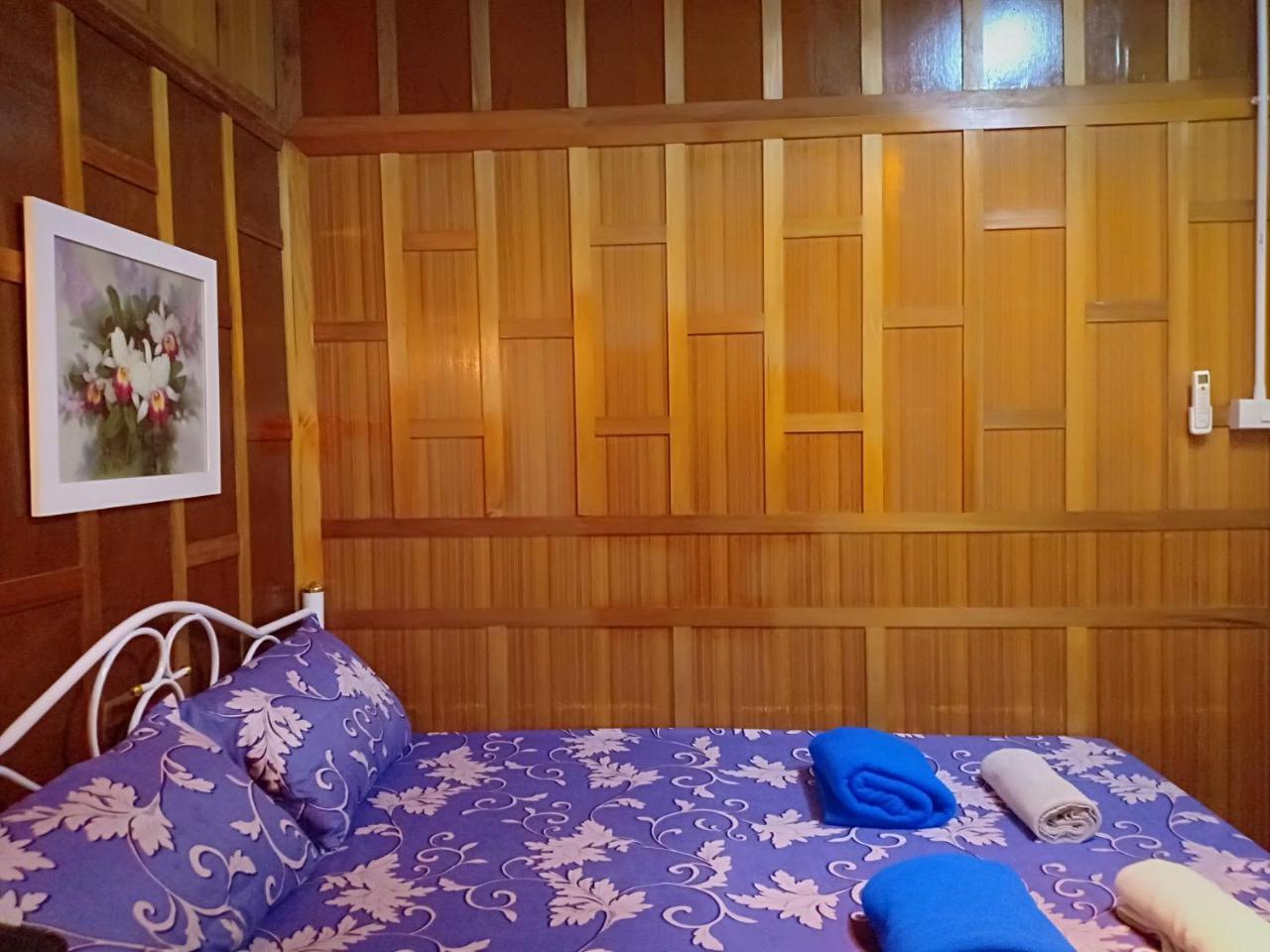 Santo House Hotel Bangkok Kültér fotó