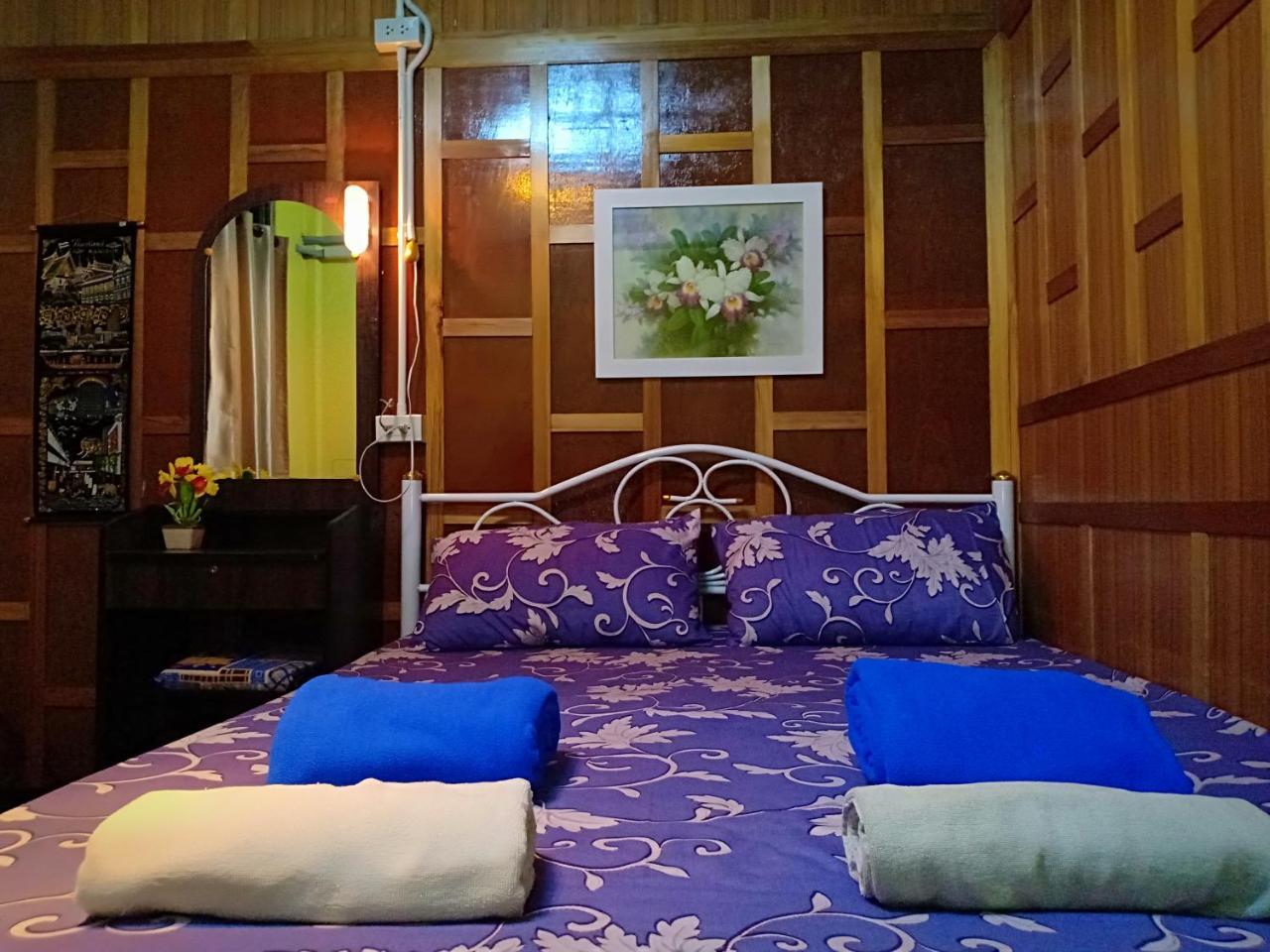 Santo House Hotel Bangkok Kültér fotó