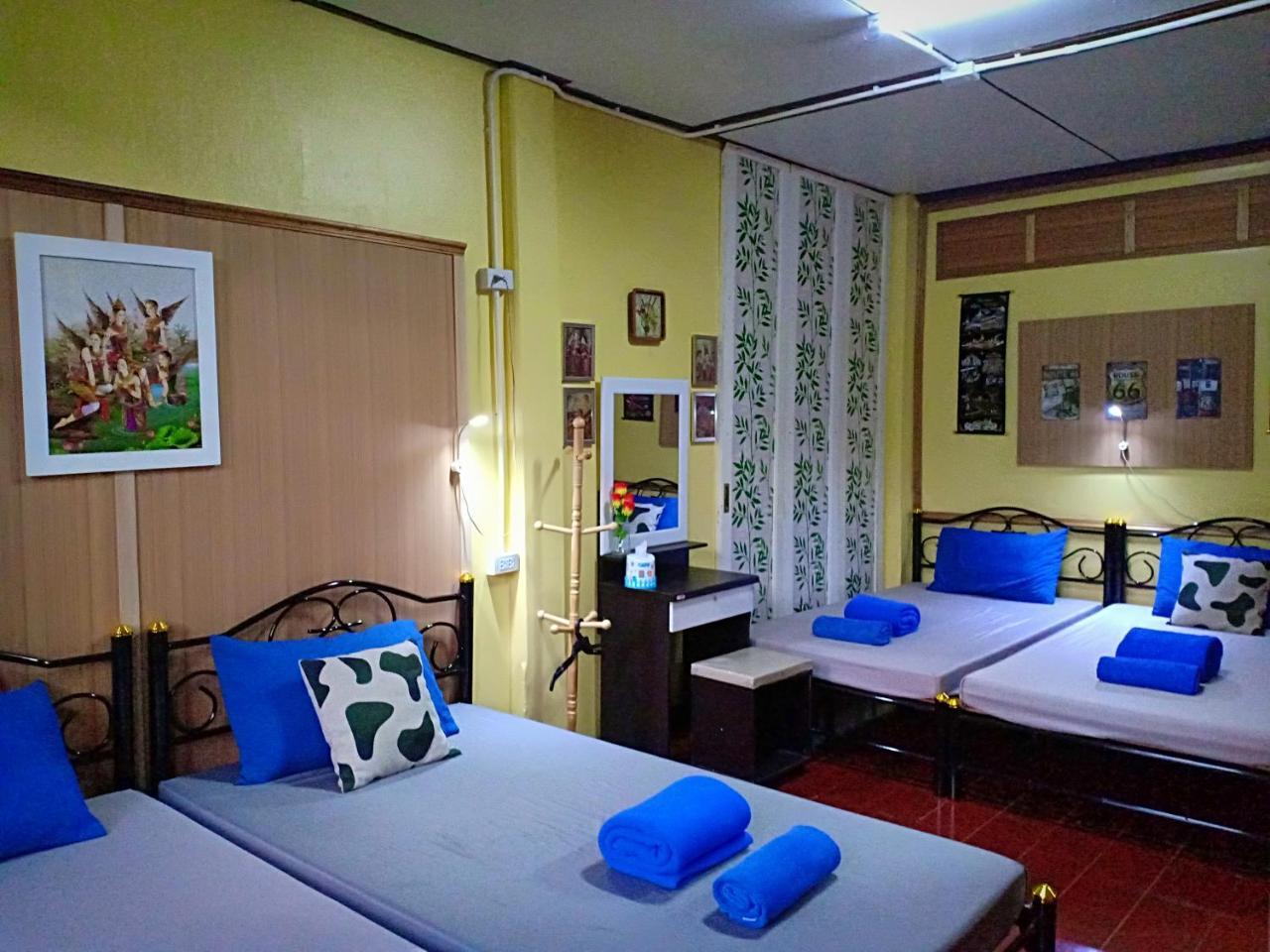 Santo House Hotel Bangkok Kültér fotó