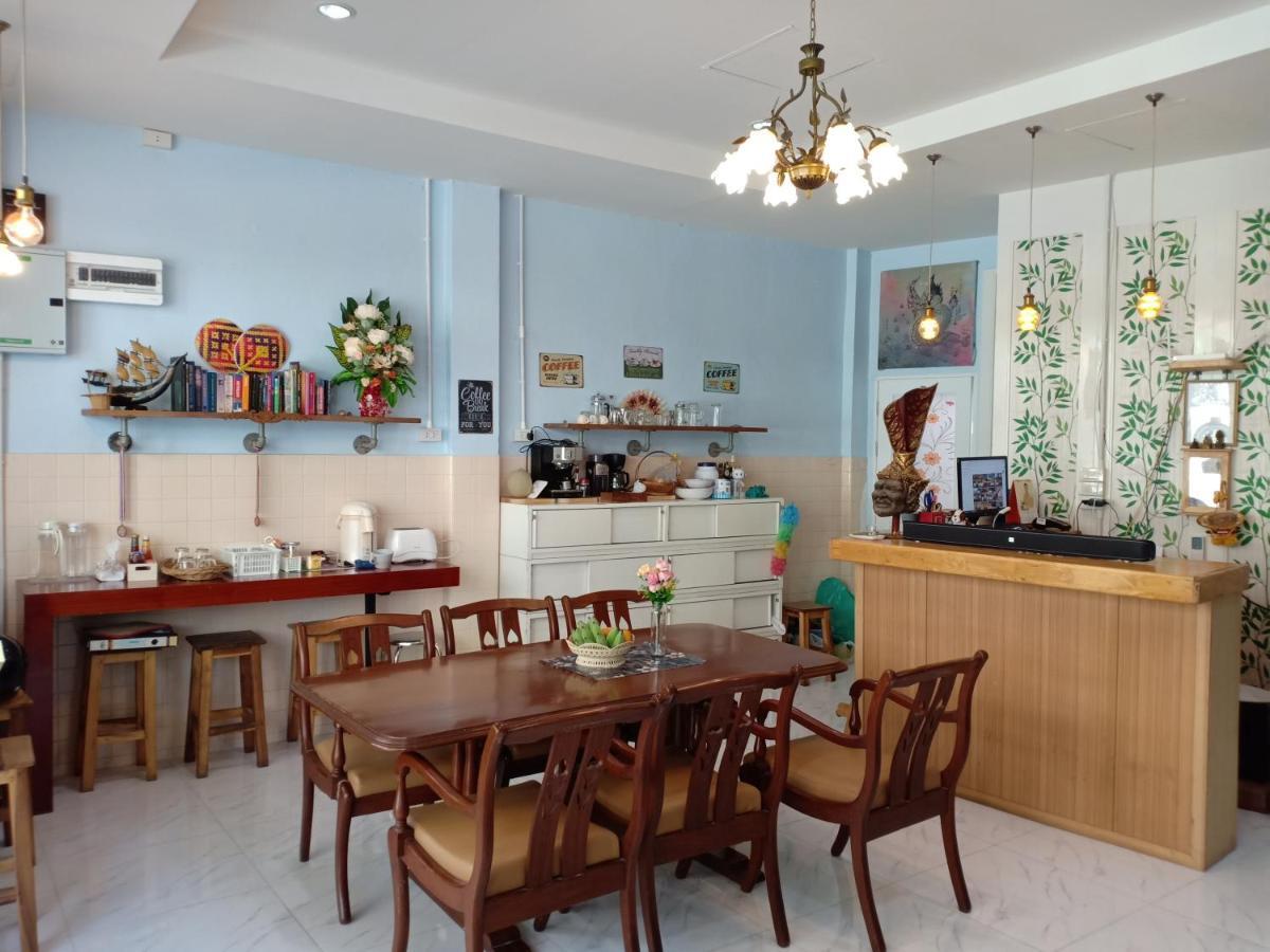 Santo House Hotel Bangkok Kültér fotó