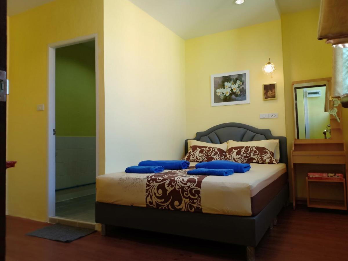 Santo House Hotel Bangkok Kültér fotó