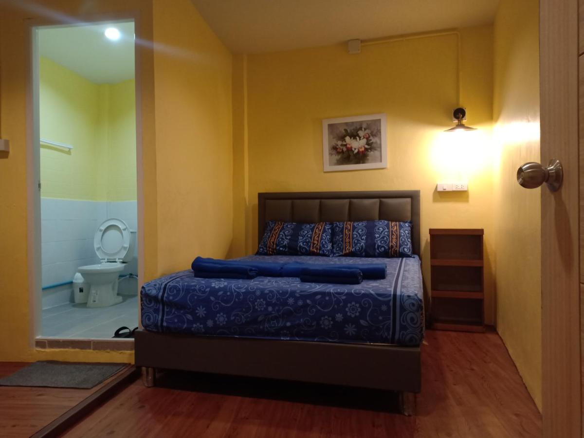 Santo House Hotel Bangkok Kültér fotó
