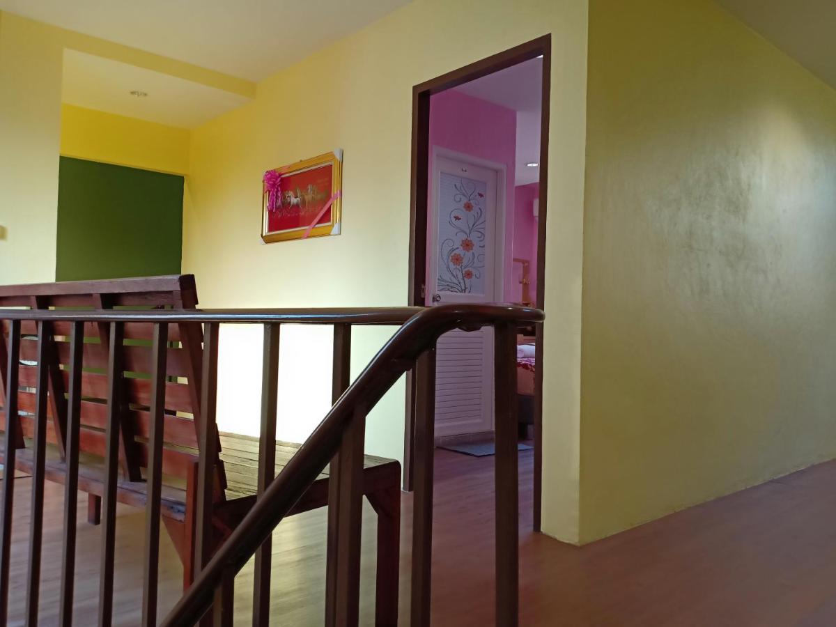 Santo House Hotel Bangkok Kültér fotó